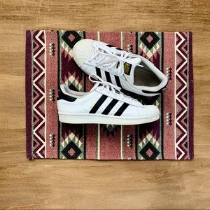adidas superstars sneakers